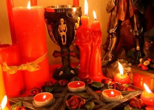 Brujos de Salamanca — Expertos en Amarres de Amor